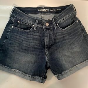 Signature Levi Strauss Jean Shorts
